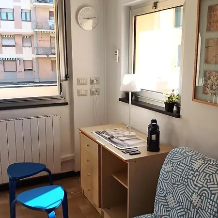 شقة - Apartament With Free Garage In Near The Sea And The Station- لافانيا